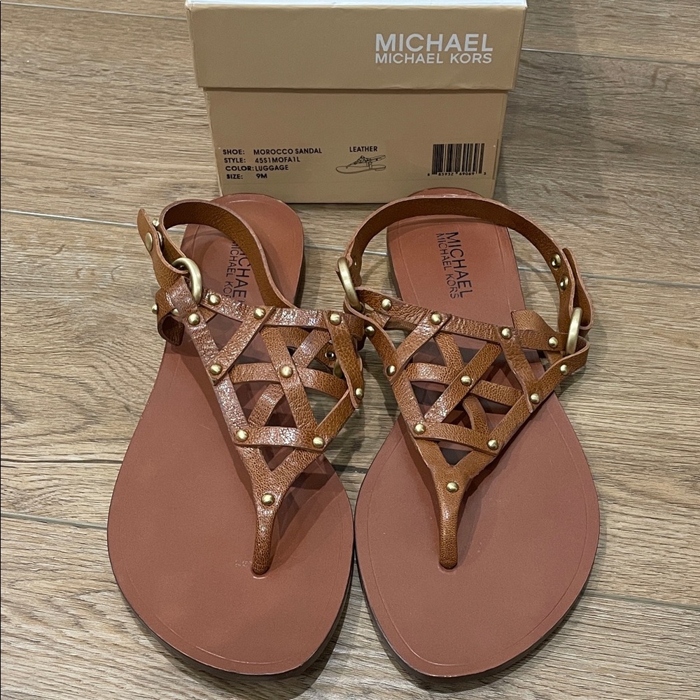Michael Kors Tan Leather Sandals. Size 9